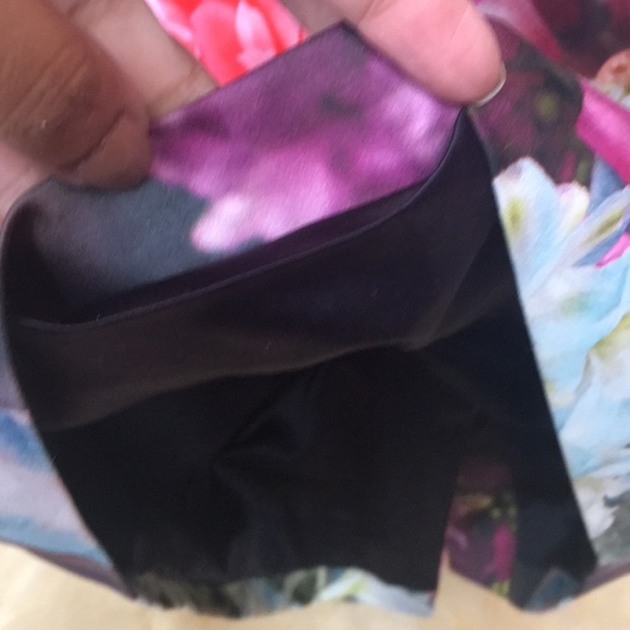 Ted Baker Floral Navy Pencil Skirt 1 - Picture 3 of 8